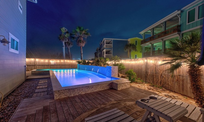 Safe Harbor House | Beautiful private pool, spacious back yard great for family fun!