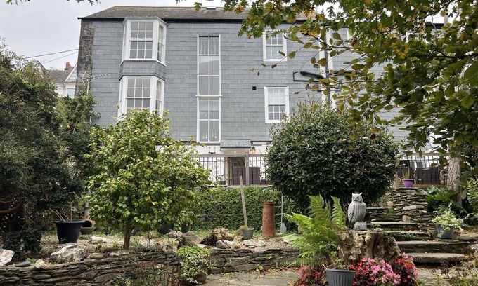 Mevagissey House | Beautiful private villa for 14 people with WIFI, TV and terrace