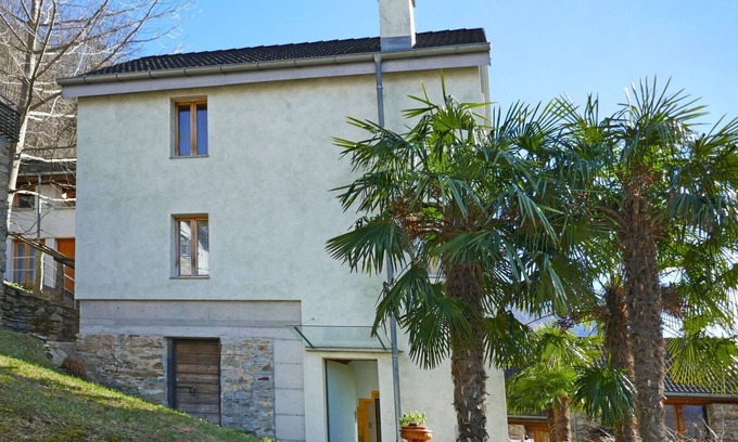 Malvaglia-dagro House | Beautiful private villa for 4 guests with WIFI, TV, patio, pets allowed and parking