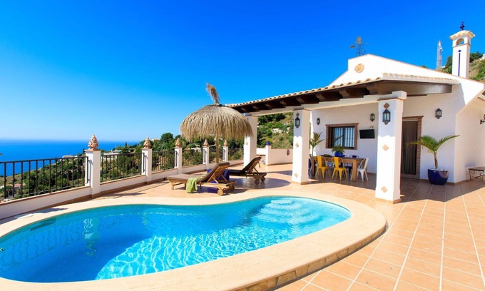 Almunecar Villa | Beautiful private villa for 5 guests with private pool, WIFI, A/C, TV and terrace