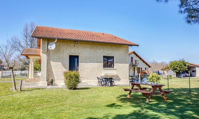 Aureilhan House | Beautiful private villa for 4 people with WIFI, TV, terrace and pets allowed