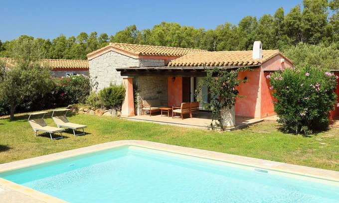 Sant'Elmo House | Beautiful private villa for 6 guests with A/C, pool, WIFI, TV, terrace and pets allowed
