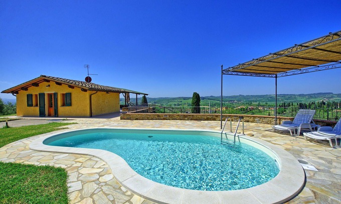 Castelfiorentino Villa | Beautiful private villa with A/C, private pool, WIFI, TV, terrace, pets allowed and panoramic view