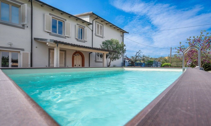 Fucecchio House | Beautiful private villa with WIFI, private pool, A/C, TV, pets allowed and panoramic view