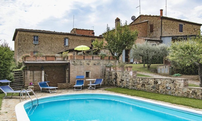 Sinalunga Villa | Beautiful private villa with WIFI, private pool, TV and panoramic view, close to Montepulciano