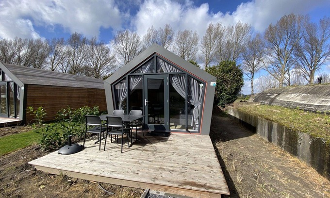 Willemsdorp House | Beautiful private villa for 4 people with WIFI, TV and terrace