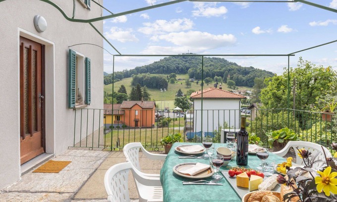 Novaggio House | Beautiful private villa for 6 guests with TV, patio and parking