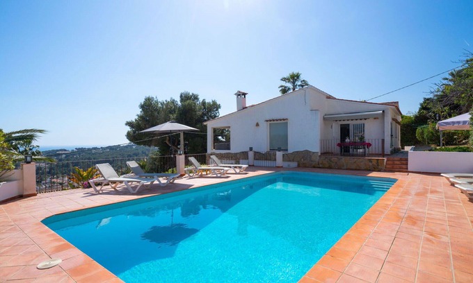 Pinar del Advocat House | Beautiful private villa for 7 guests with WIFI, A/C, private pool, TV, terrace and panoramic view