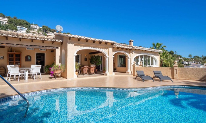 Benimeit Villa | Beautiful private villa for 6 guests with A/C, WIFI, private pool, TV, terrace and pets allowed