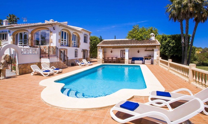 Tarraula Villa | Beautiful private villa for 8 guests with WIFI, A/C, private pool, TV and patio