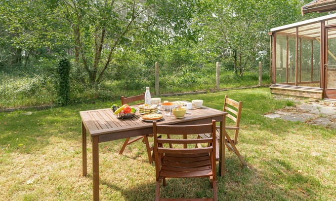 Mimizan House | Beautiful private villa for 3 guests with WIFI, TV, terrace and pets allowed