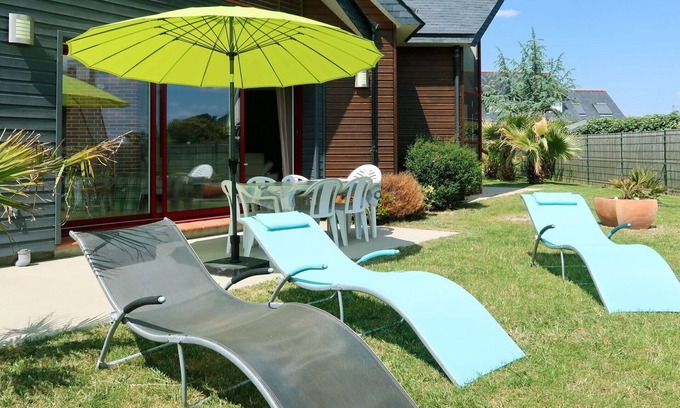 Trevignon House | Beautiful private villa for 8 people with WIFI, TV and terrace