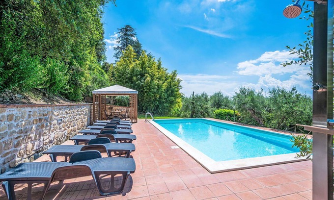 San Feliciano Villa | Beautiful private villa with private pool, A/C, WIFI, TV, patio, pets allowed and parking