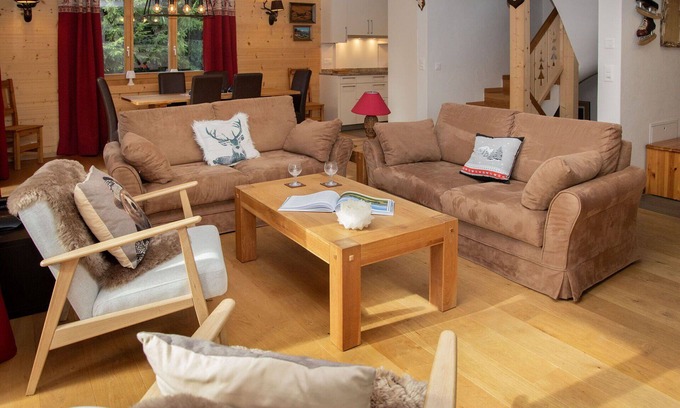 Villars-sur-Ollon House | Beautiful private villa for 9 guests with WIFI, TV, patio and parking