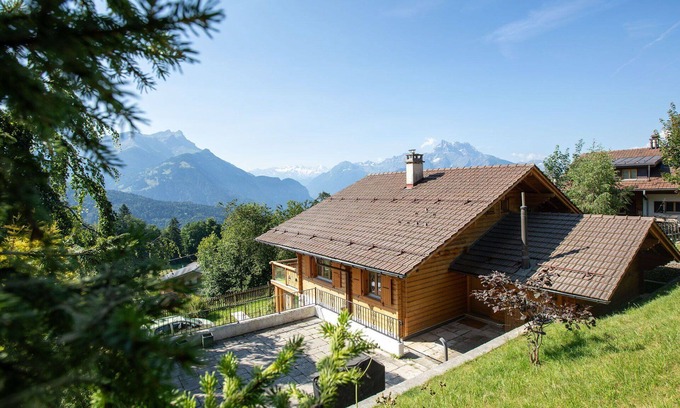 Chesieres House | Beautiful private villa for 8 people with WIFI, TV, terrace and parking