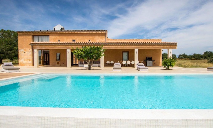 Sencelles House | Beautiful private villa with WIFI, A/C, private pool, TV, patio, panoramic view and parking
