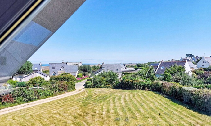 Le Ru House | Beautiful private villa for 6 guests with TV and pets allowed