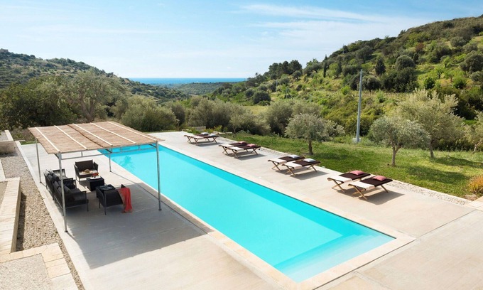 Avola Villa | Beautiful private villa for 9 people with private pool, WIFI, A/C, TV, terrace and panoramic view