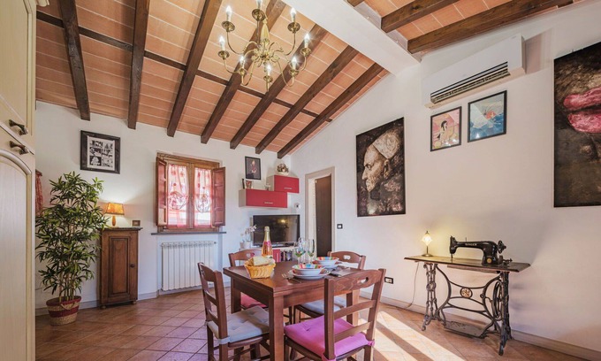 Vicopelago House | Beautiful private villa for 4 people with WIFI, A/C, TV, patio, pets allowed and parking