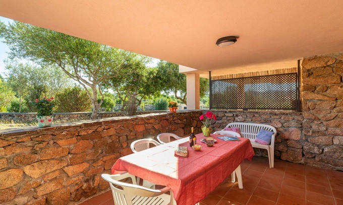 Porto Istana House | Beautiful private villa for 6 guests with TV and terrace