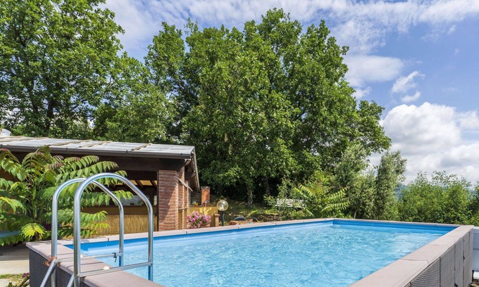 Uzzano Villa | Beautiful private villa for 5 people with private pool, WIFI and pets allowed