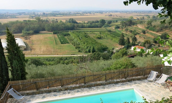 Cascine-La Croce Villa | Beautiful private villa with private pool, A/C, WIFI, TV, terrace, pets allowed and parking