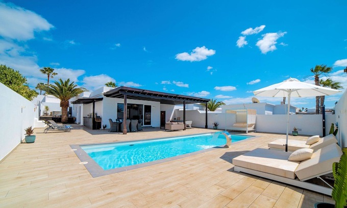 Los Mojones Villa | Beautiful Puerto Del Carmen Villa | 3 Bedrooms | Villa Crystal | Private Pool &.