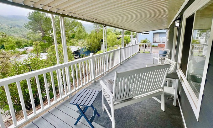Agoura Hills House | Beautiful, Quiet Mountain View 2-bedroom mobile-home in majestic Agoura Hills