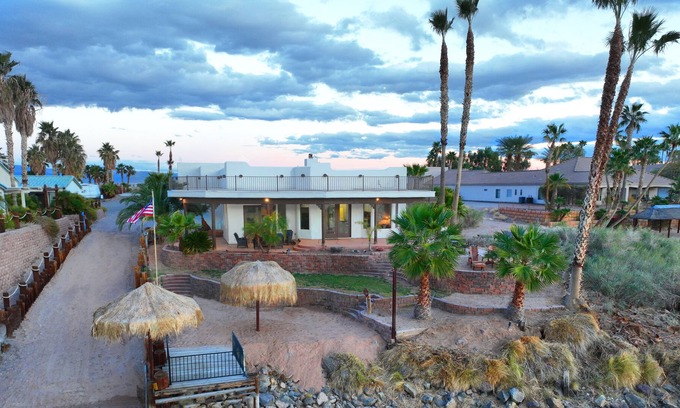 Mohave Valley House | Beautiful Riverfront Paradise!
