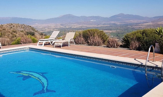 Cartama Villa | Beautiful Rustic Villa with Private Pool overlooking Spectacular Mountain Views