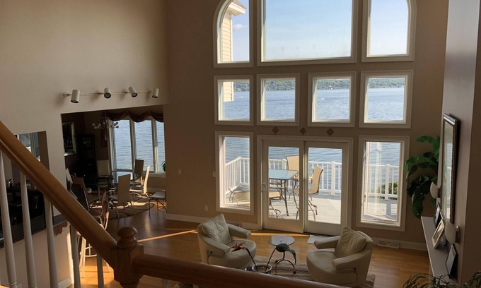 Saratoga Springs House | Beautiful Saratoga Lake waterfront Townhouse + Community Amenities