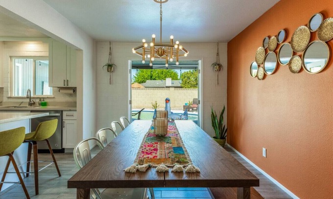 Peaceful Valley House | Beautiful Scottsdale Home w/Heated Pool+Hot Tub!