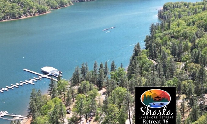 Lakehead House | Beautiful Shasta Lake House, Lakeshore, Sleeps 12 - Shasta Lakeshore Retreat #6