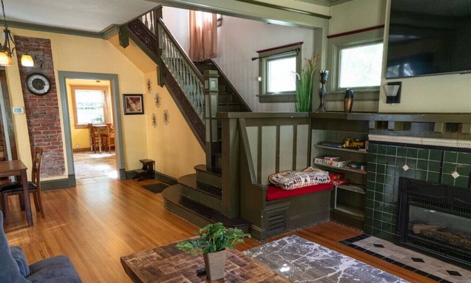 Cliff - Cannon House | Beautiful South HIll Neighborhood close to Highway and Downtown