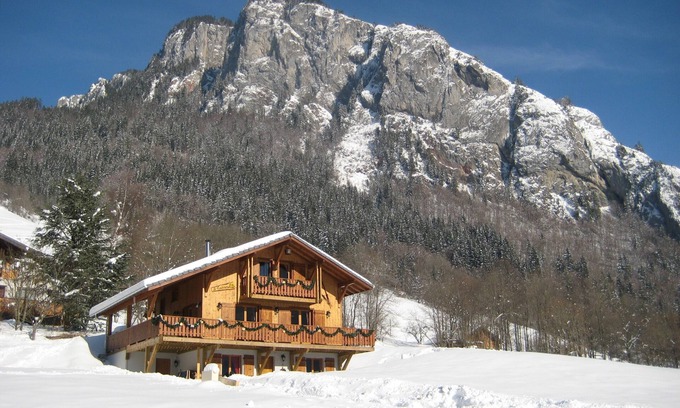 Abondance Ski Chalet | Beautiful, spacious 12 person chalet, Portes du Soleil, France