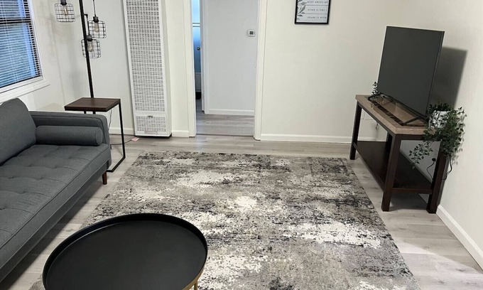La Mesa Apartment | Beautiful, spacious and bright