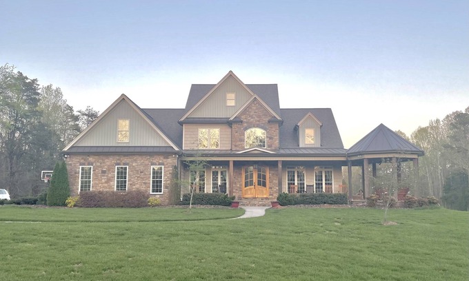 Lexington Other | Beautiful Spacious Country Home, Relaxing Atmosphere located 1.5m from I-85.