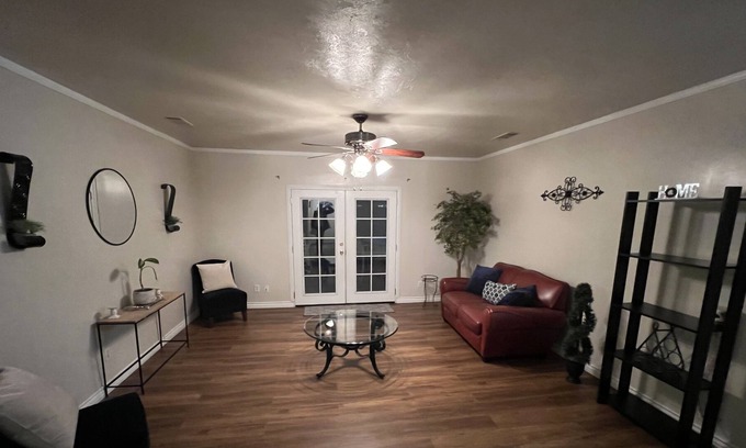 Visalia House | Beautiful spacious home perfect for summer vacation