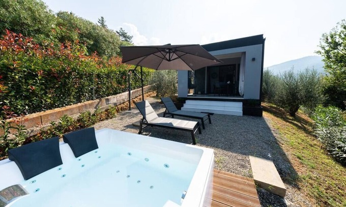 Scarlino Apartment | Beautiful Suite with lots of privacy and private hot tub