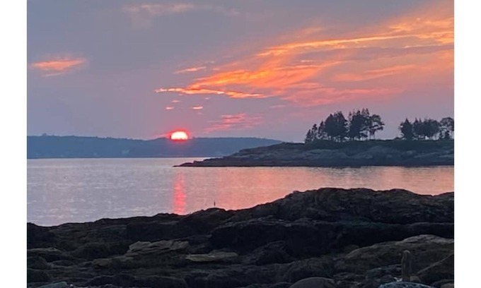 Boothbay House | Beautiful, sunny 3 bedroom home with water views! Recently renovated!