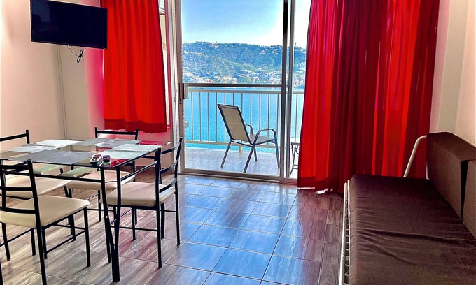 Club Deportivo Apartment | Beautiful Twin Towers Suite