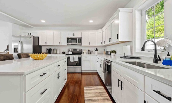 Worcester House | Beautiful Three Bedroom Luxury Townhouse