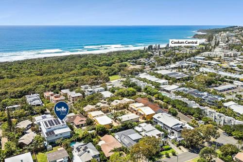 Coolum Beach Villa | Beautiful Three-Story Villa footsteps to the Beach