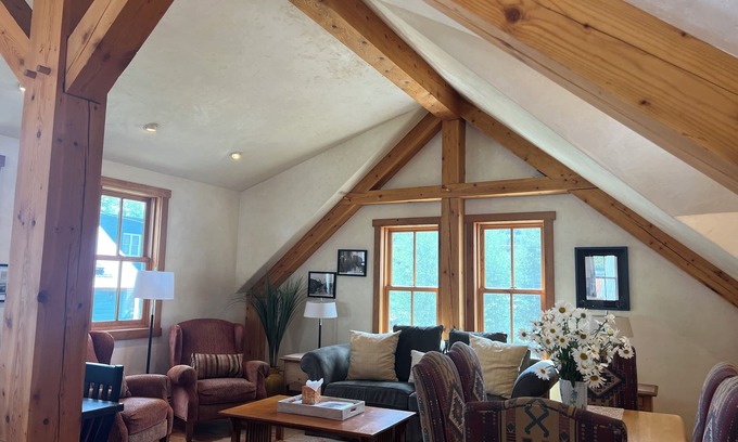 Crested Butte House | Beautiful Timber Frame Home In Downtown. Great Location Just off Elk Ave!