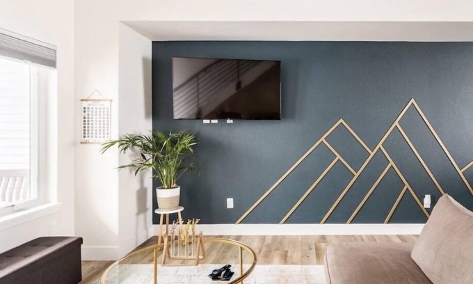 Lakewood House | Beautiful Townhome - close to downtown Denver and Red Rocks