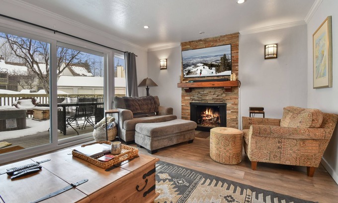 Park Meadows House | Beautiful Townhome on Free Shuttle Route Minutes to PC Resorts