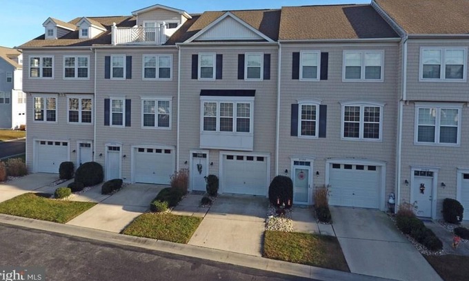 Long Neck House | Beautiful Townhouse close to the beach