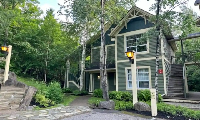 Mont-Tremblant Condo | Beautiful two bedroom condo at Tremblant Les eaux