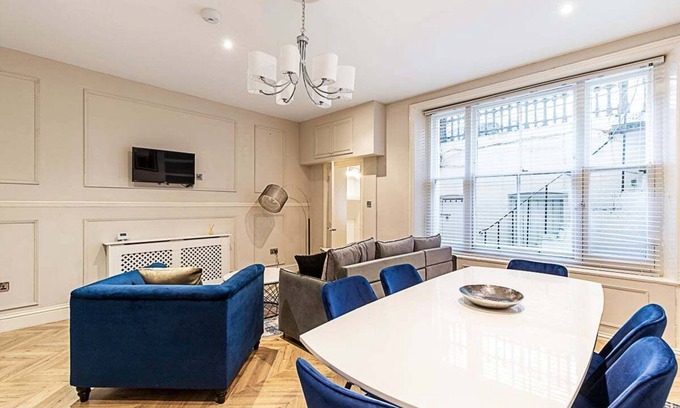 Lancaster Gate Apartment | Beautiful Two Bedroom Abode in Notting Hill