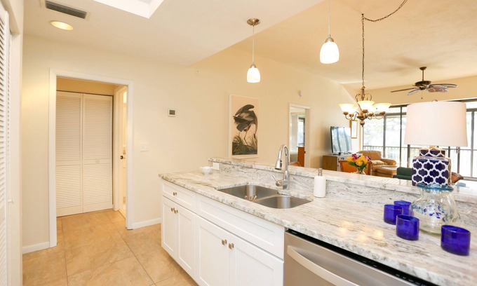 Bonita Bay Condo | BEAUTIFUL UPDATED FURNISHED 2/2 CONDO IN WILD PINES BONITA BAY, BONITA SPRINGS